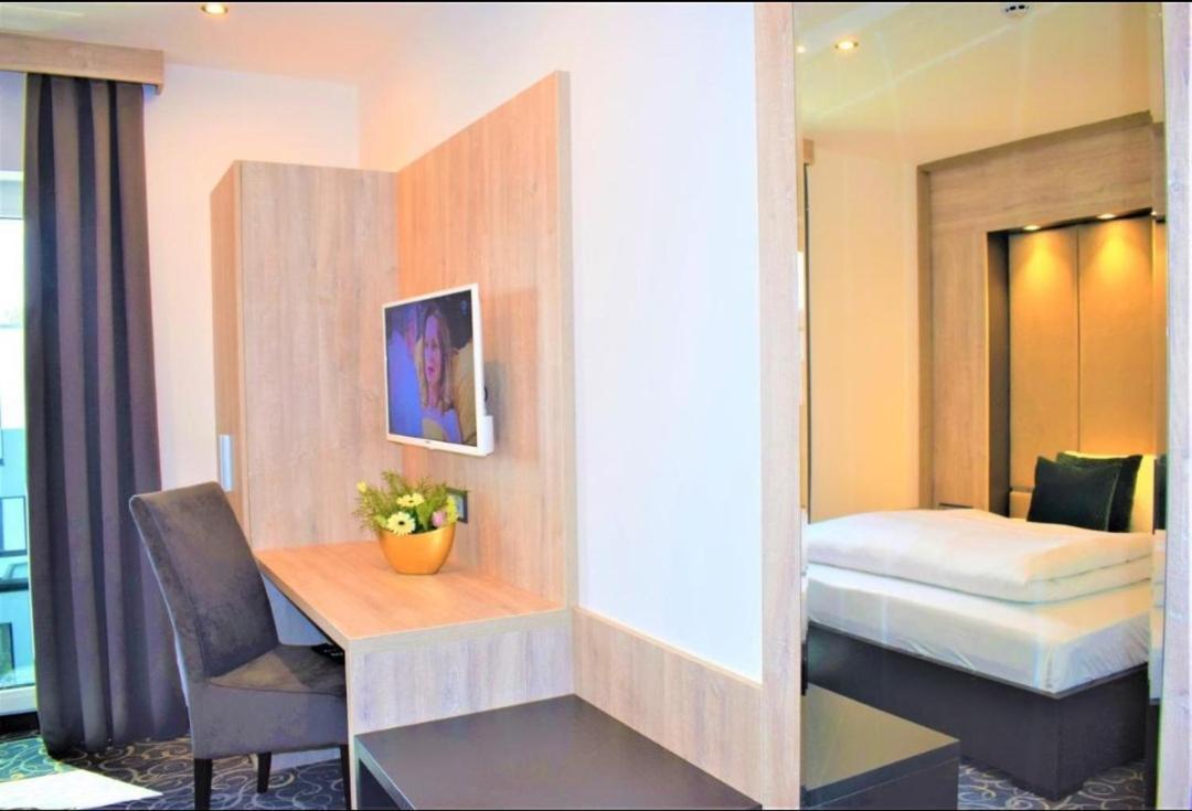 Hotel Business Bay Das Ehemalige Staycation Hotel Sindelfingen Exterior foto